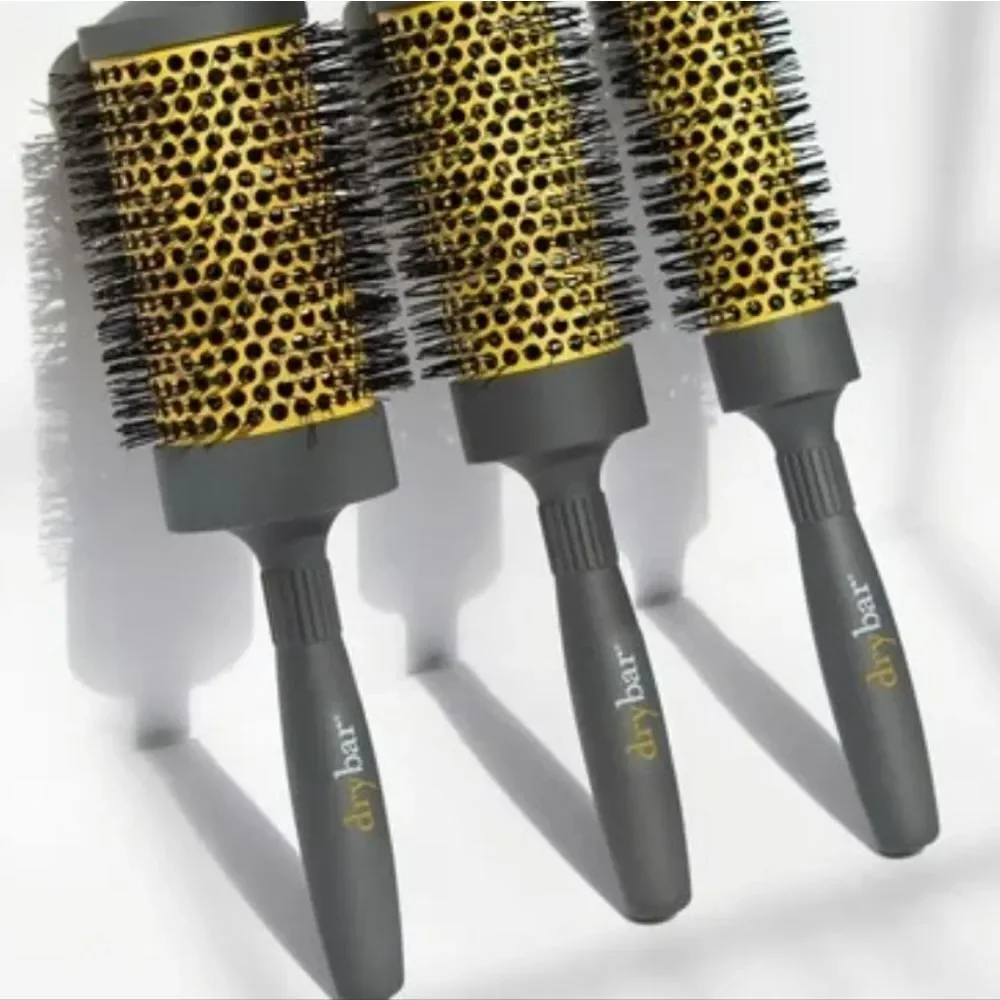 Drybar Double Pint Large‎ 2.75 Ceramic Barrel Brush
